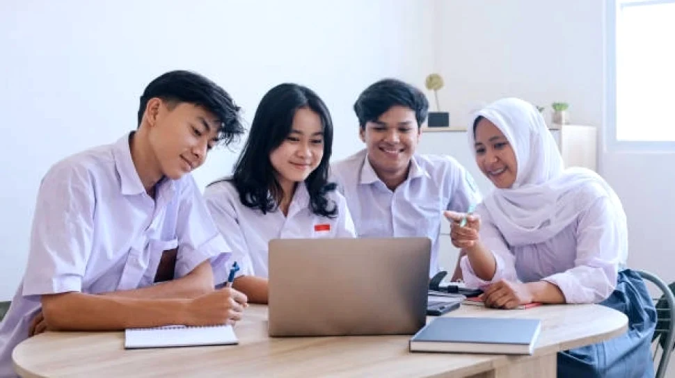 Ilustrasi siswa sekolah menengah berdiskusi dan belajar bersama
